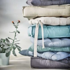 Einrichtungsgeschäft -Einrichtungsgeschäft butlers futonkissen l 42 x b 42cm solid in grau 1