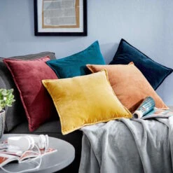 Kissen L 45 X B 45cm COTTON VELVET In Hellbraun 13 Kissen L 45 X B 45cm COTTON VELVET In Hellbraun -Einrichtungsgeschäft butlers kissen l 45 x b 45cm cotton velvet in hellbraun 6