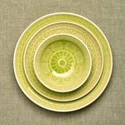 Teller Ø25cm SUMATRA In Hellgrün -Einrichtungsgeschäft butlers teller o25cm sumatra in hellgrun 2
