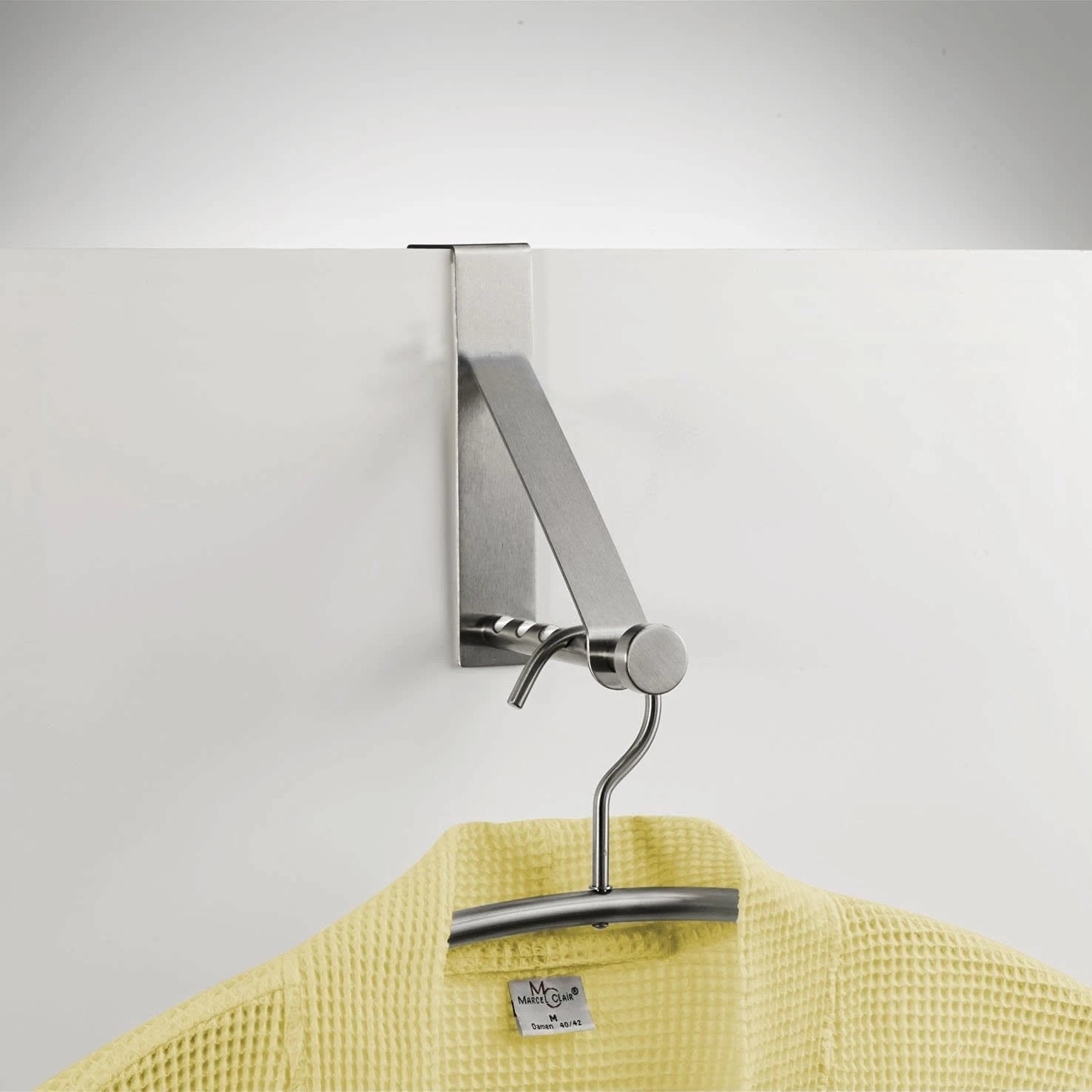 Türgarderobe In Silbern 2 Türgarderobe In Silbern – Bild 2